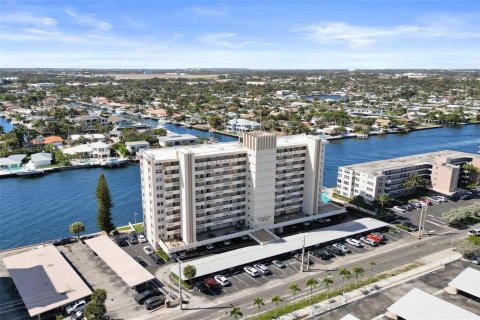 Copropriété à vendre à Pompano Beach, Floride: 2 chambres, 111.48 m2 № 2077778 - photo 26