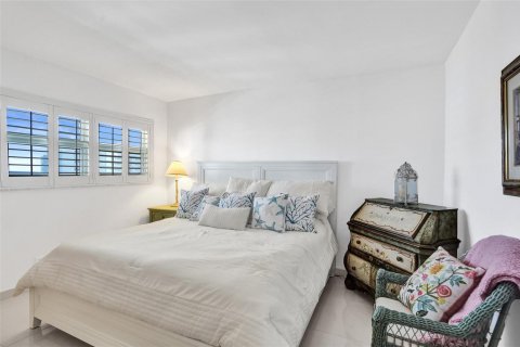 Copropriété à vendre à Pompano Beach, Floride: 2 chambres, 111.48 m2 № 2077778 - photo 23