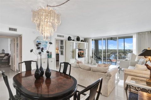 Copropriété à vendre à Pompano Beach, Floride: 2 chambres, 111.48 m2 № 2077778 - photo 9