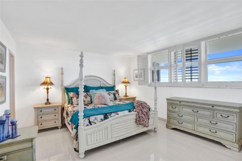 Copropriété à vendre à Pompano Beach, Floride: 2 chambres, 111.48 m2 № 2077778 - photo 17
