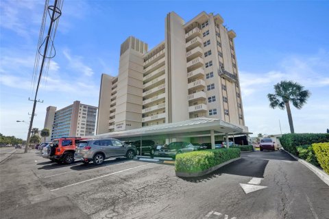 Copropriété à vendre à Pompano Beach, Floride: 2 chambres, 111.48 m2 № 2077778 - photo 25