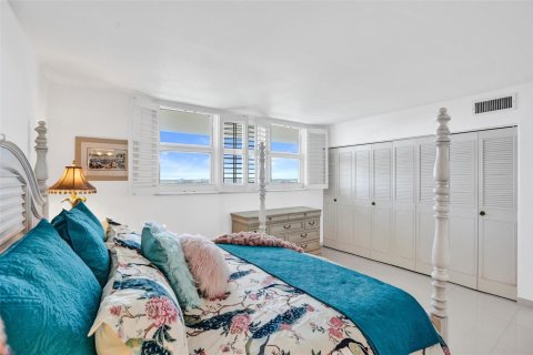Copropriété à vendre à Pompano Beach, Floride: 2 chambres, 111.48 m2 № 2077778 - photo 18