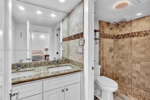 Copropriété à vendre à Miami Beach, Floride: 2 chambres, 117.06 m2 № 2046202 - photo 13