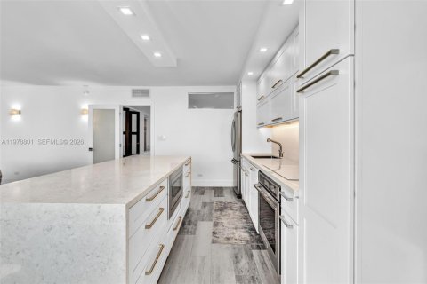 Copropriété à vendre à Miami Beach, Floride: 2 chambres, 117.06 m2 № 2046202 - photo 11