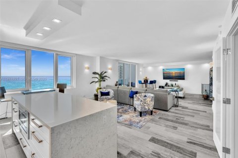 Copropriété à vendre à Miami Beach, Floride: 2 chambres, 117.06 m2 № 2046202 - photo 8