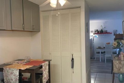 Condominio en venta en Dunedin, Florida, 2 dormitorios, 86.4 m2 № 1723070 - foto 2