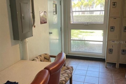 Condominio en venta en Dunedin, Florida, 2 dormitorios, 86.4 m2 № 1723070 - foto 4