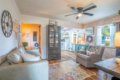 Casa en venta en Auburndale, Florida, 3 dormitorios, 90.39 m2 № 2149480 - foto 2