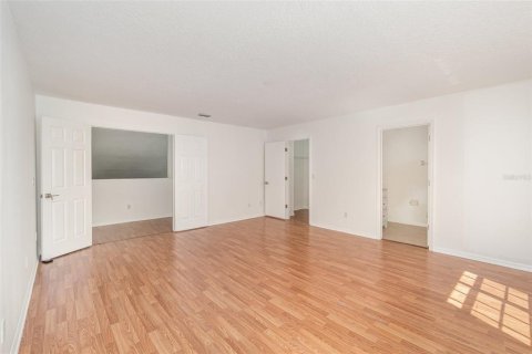 Duplex in Orlando, Florida 3 bedrooms, 181.62 sq.m. № 1909945 - photo 13