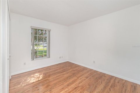 Duplex in Orlando, Florida 3 bedrooms, 181.62 sq.m. № 1909945 - photo 23