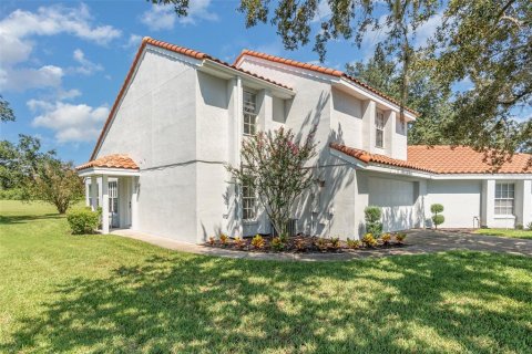 Duplex in Orlando, Florida 3 bedrooms, 181.62 sq.m. № 1909945 - photo 2