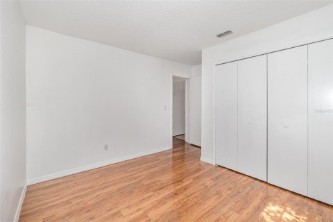 Duplex in Orlando, Florida 3 bedrooms, 181.62 sq.m. № 1909945 - photo 22