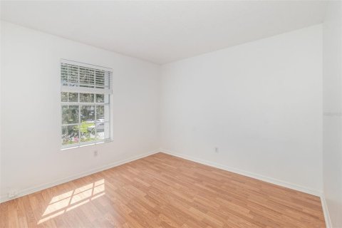 Duplex in Orlando, Florida 3 bedrooms, 181.62 sq.m. № 1909945 - photo 18