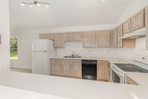 Duplex in Orlando, Florida 3 bedrooms, 181.62 sq.m. № 1909945 - photo 11