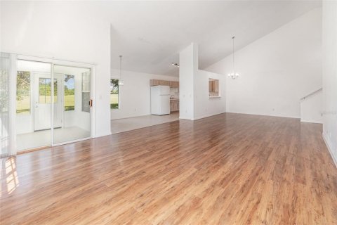 Duplex in Orlando, Florida 3 bedrooms, 181.62 sq.m. № 1909945 - photo 6