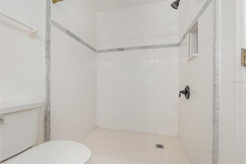 Duplex in Orlando, Florida 3 bedrooms, 181.62 sq.m. № 1909945 - photo 17