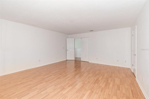 Duplex in Orlando, Florida 3 bedrooms, 181.62 sq.m. № 1909945 - photo 15