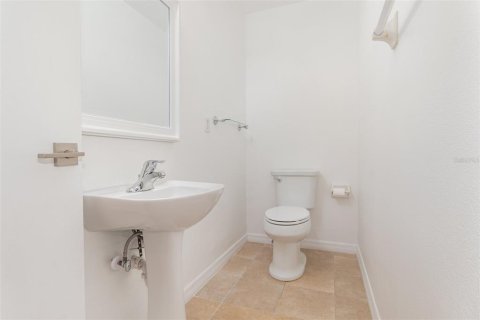 Duplex in Orlando, Florida 3 bedrooms, 181.62 sq.m. № 1909945 - photo 24