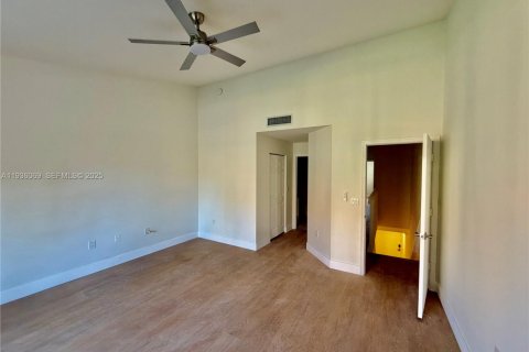 Снять в аренду таунхаус в Веллингтон, Флорида 2 спальни, 130.16м2, № 1994199 - фото 14