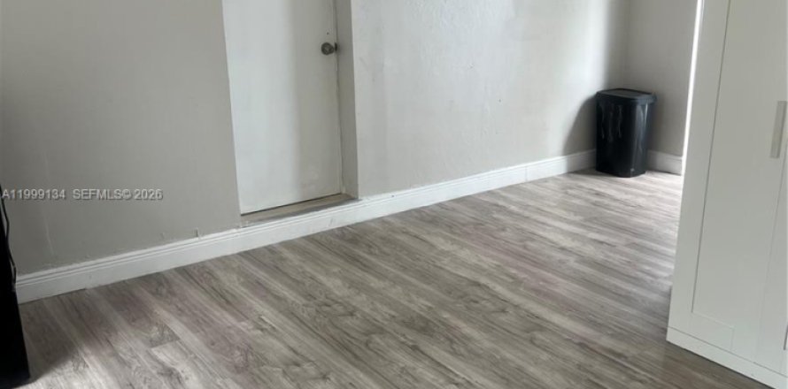Immobilier commercial à Fort Lauderdale, Floride 1 chambre, 120.68 m2 № 2256326
