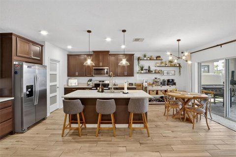 Villa ou maison à louer à Riverview, Floride: 5 chambres, 244.05 m2 № 1915314 - photo 15