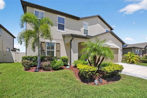 Villa ou maison à louer à Riverview, Floride: 5 chambres, 244.05 m2 № 1915314 - photo 2