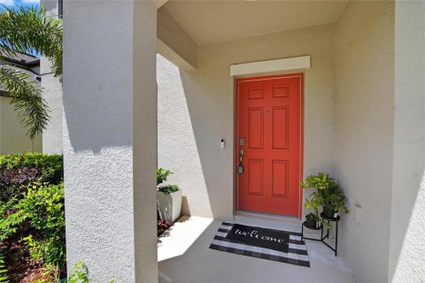 Villa ou maison à louer à Riverview, Floride: 5 chambres, 244.05 m2 № 1915314 - photo 6