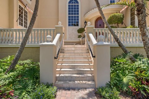 Villa ou maison à vendre à Gulfport, Floride: 4 chambres, 489.97 m2 № 2218346 - photo 7