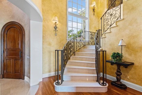 Villa ou maison à vendre à Gulfport, Floride: 4 chambres, 489.97 m2 № 2218346 - photo 10