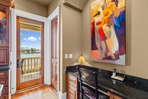 Villa ou maison à vendre à Gulfport, Floride: 4 chambres, 489.97 m2 № 2218346 - photo 22