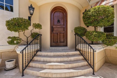 Villa ou maison à vendre à Gulfport, Floride: 4 chambres, 489.97 m2 № 2218346 - photo 9