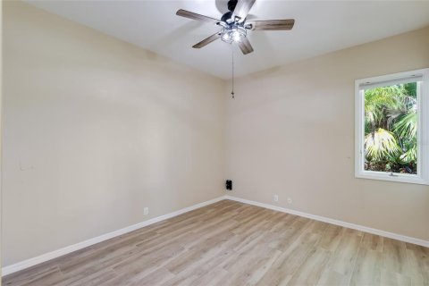 Casa en venta en Bradenton, Florida, 2 dormitorios, 171.03 m2 № 2400032 - foto 6