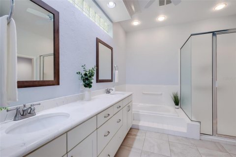 Casa en venta en Bradenton, Florida, 2 dormitorios, 171.03 m2 № 2400032 - foto 19