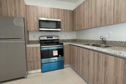 Immobilier commercial à vendre à Miami Beach, Floride: 365.11 m2 № 1939691 - photo 15