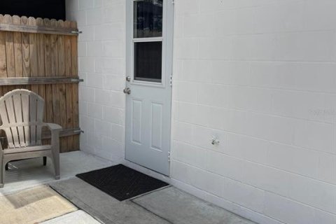 Casa en alquiler en Orlando, Florida, 1 dormitorio, 89.56 m2 № 1884519 - foto 2
