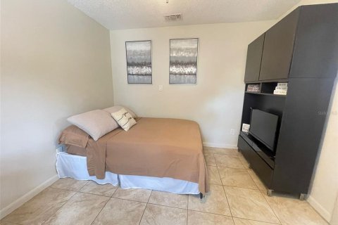 Casa en alquiler en Orlando, Florida, 1 dormitorio, 89.56 m2 № 1884519 - foto 3