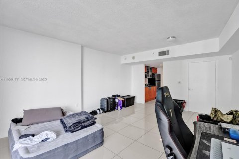 Condo in Miami, Florida  № 1994242 - photo 9