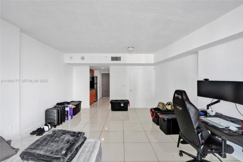 Condo in Miami, Florida  № 1994242 - photo 8
