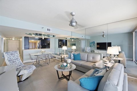 Condo in Clearwater, Florida, 1 bedroom  № 2285413 - photo 5