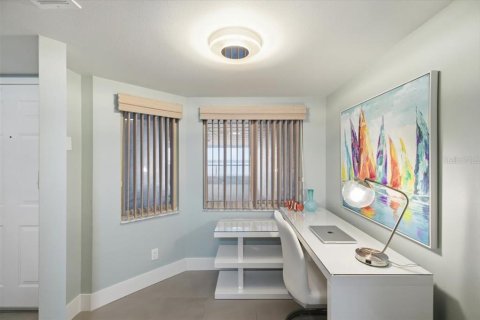 Condo in Clearwater, Florida, 1 bedroom  № 2285413 - photo 25