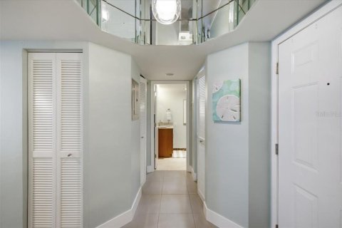 Condo in Clearwater, Florida, 1 bedroom  № 2285413 - photo 20