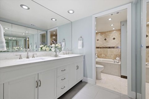 Condo in Clearwater, Florida, 1 bedroom  № 2285413 - photo 14