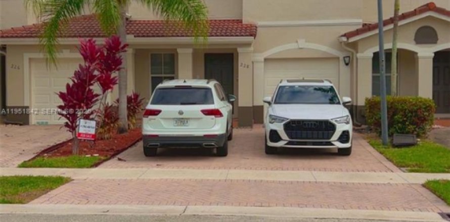 Touwnhouse à Sunrise, Floride 2 chambres, 164.81 m2 № 2006066