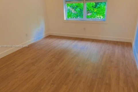 Touwnhouse à vendre à Sunrise, Floride: 2 chambres, 164.81 m2 № 2006066 - photo 11