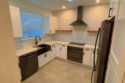 Touwnhouse à vendre à Sunrise, Floride: 2 chambres, 164.81 m2 № 2006066 - photo 7