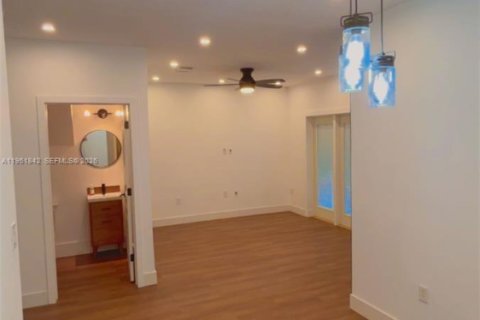 Touwnhouse à vendre à Sunrise, Floride: 2 chambres, 164.81 m2 № 2006066 - photo 5