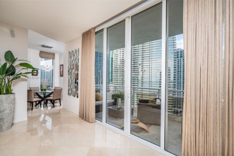 Condo in Miami, Florida, 3 bedrooms  № 1867529 - photo 15