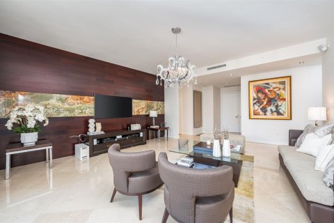 Condo in Miami, Florida, 3 bedrooms  № 1867529 - photo 11