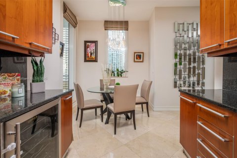 Condo in Miami, Florida, 3 bedrooms  № 1867529 - photo 16