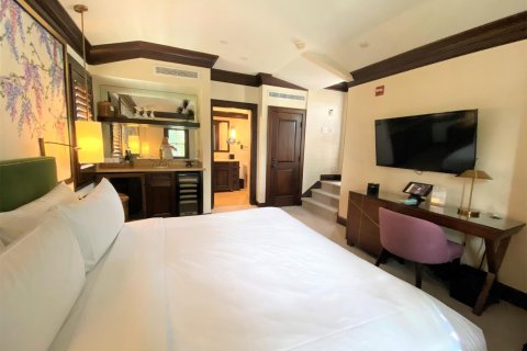 Condo in Palm Beach, Florida, 1 bedroom № 2246707 - photo 18